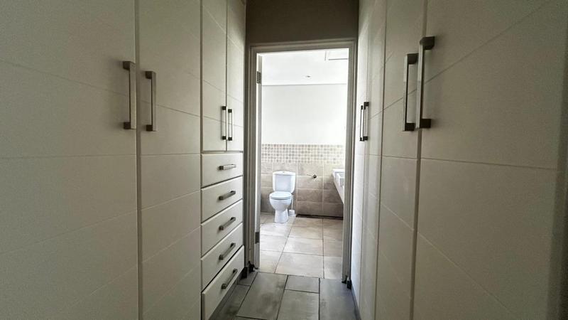 To Let 3 Bedroom Property for Rent in Mzingazi Golf Estate Eastern Cape